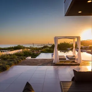 love-bridge-seaview-villas.hotelsatayianapa.com/