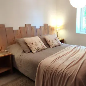  Appartement T3 Avec Sa Terrasse Au Coeur Du Village Medieval France