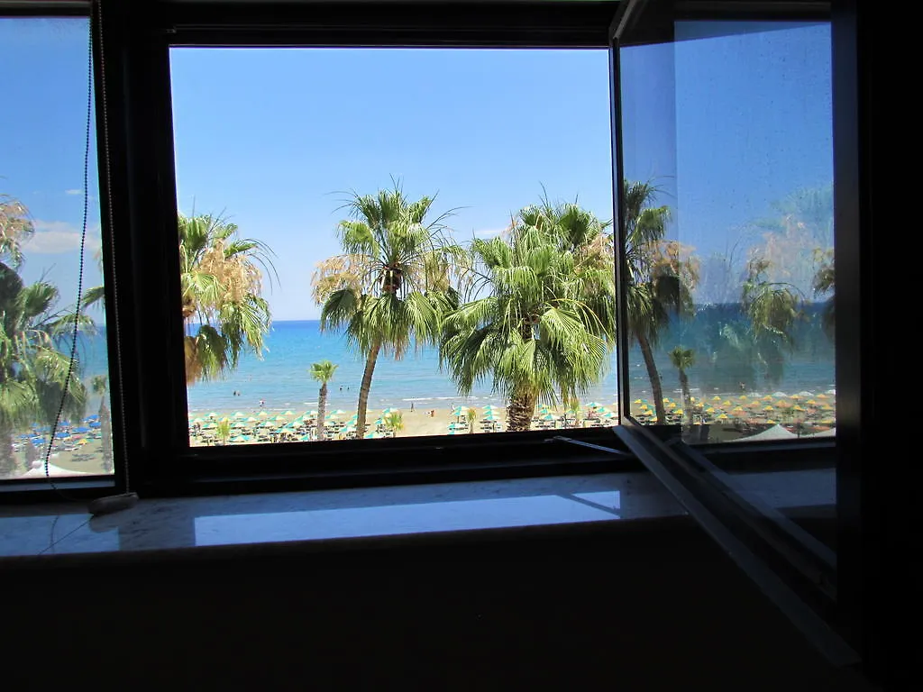 Krasas Beach Apartments Larnaca